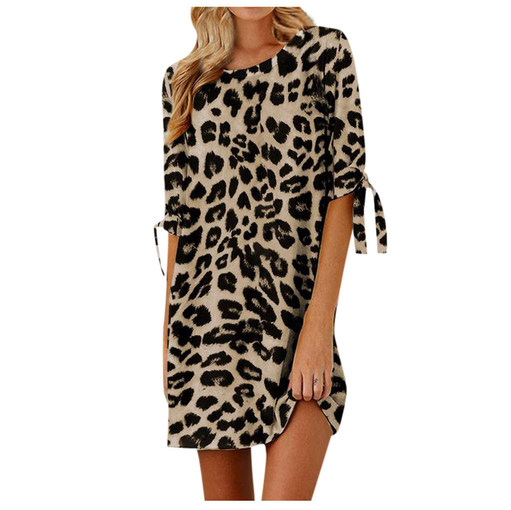 Leopard-print mini dress with round neck and tie sleeves, side-slit hem