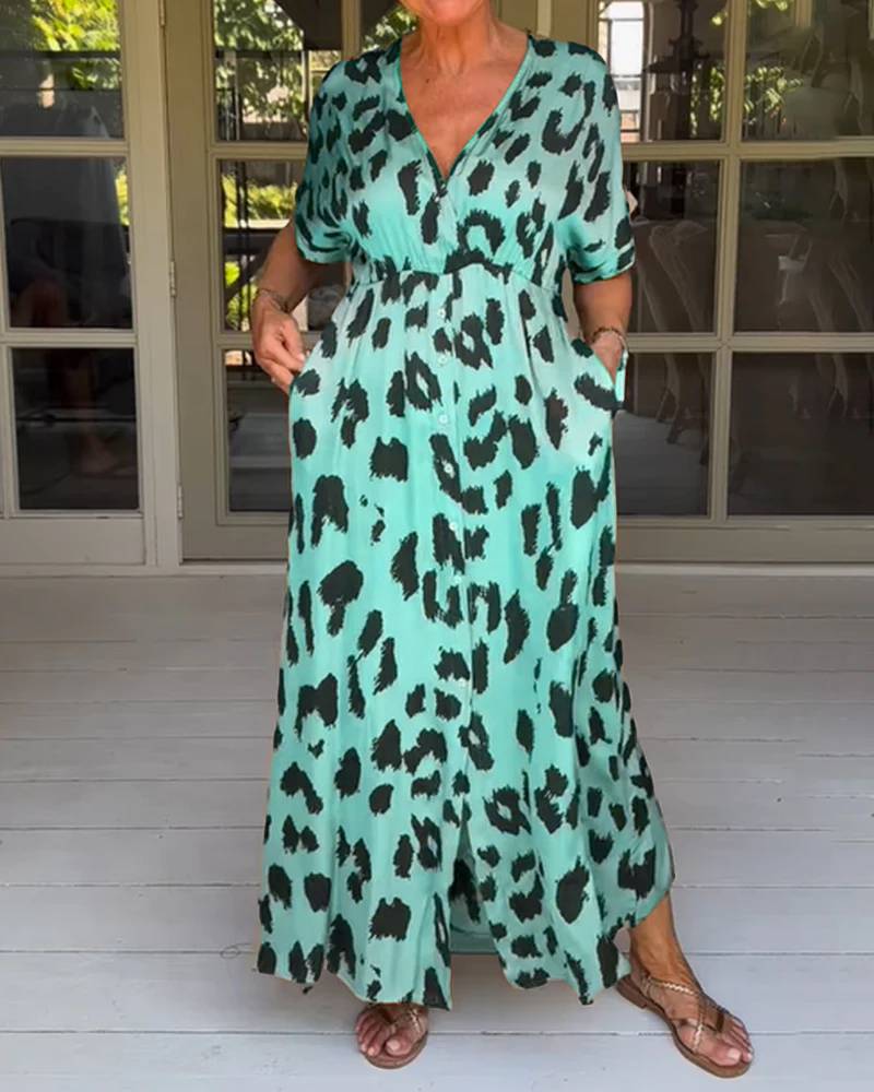 Casual summer dress with V-neck, short sleeves, long leopard print in teal