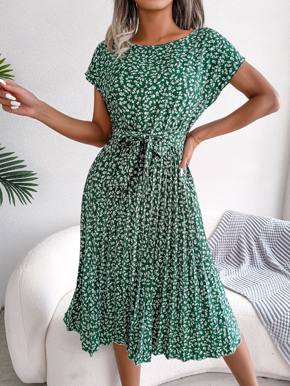 Yola™ green floral midi dress with short sleeves, round neck, and tied waist