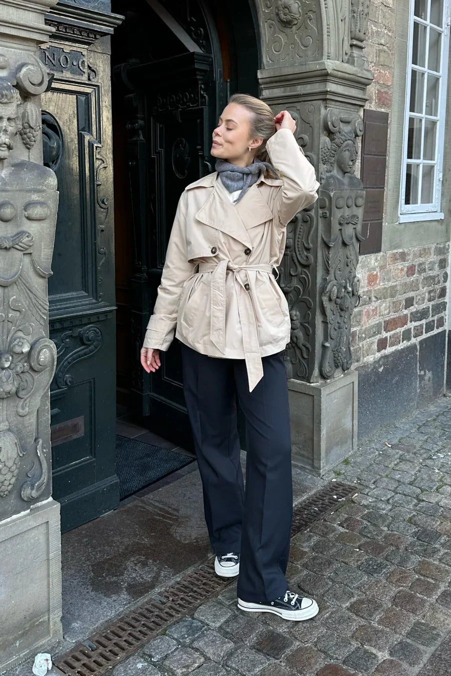 Cella - lambskin jacket for women with a relaxed fit