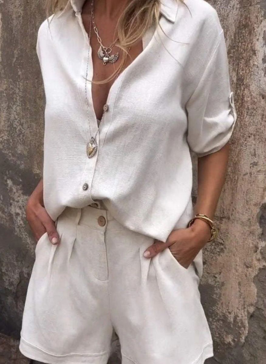 Laurine™ linen set in white: button-up blouse with puff sleeves and matching shorts