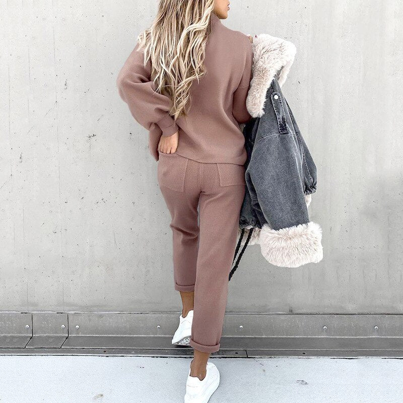 Taupe turtleneck comfort set with long-sleeve top and matching jogger pants