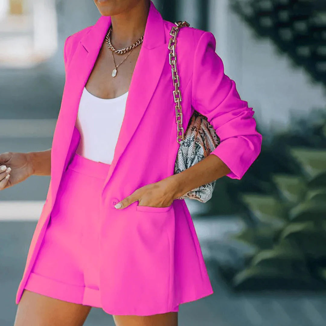 KATRIN - Blazer und shorts set.