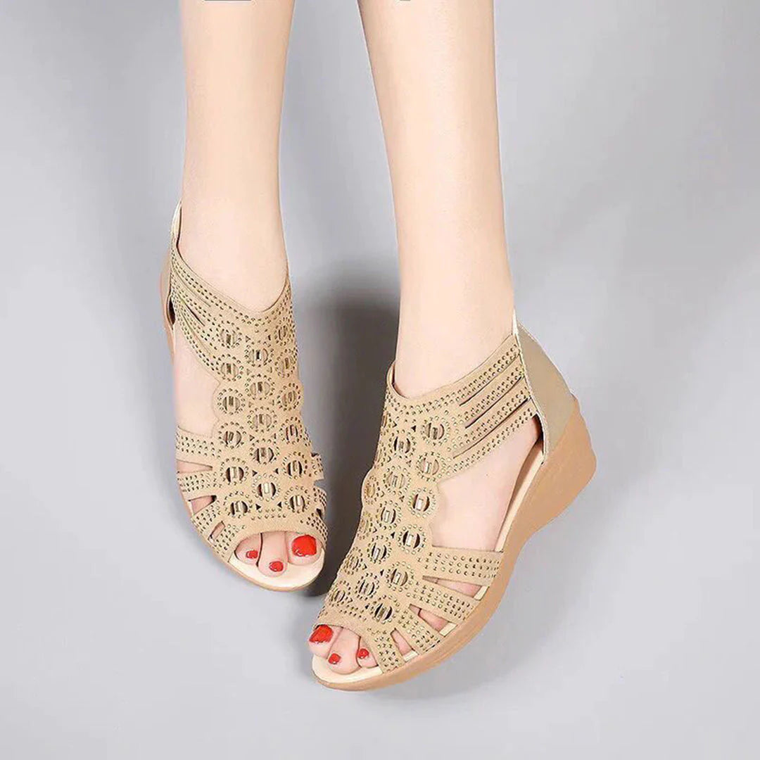 NADINE - Leather slippers 